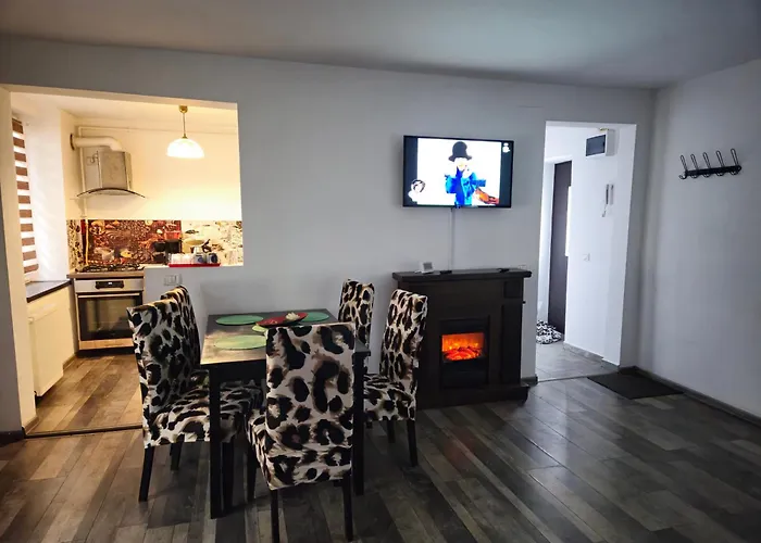 Apartamente de inchiriat Lucky House