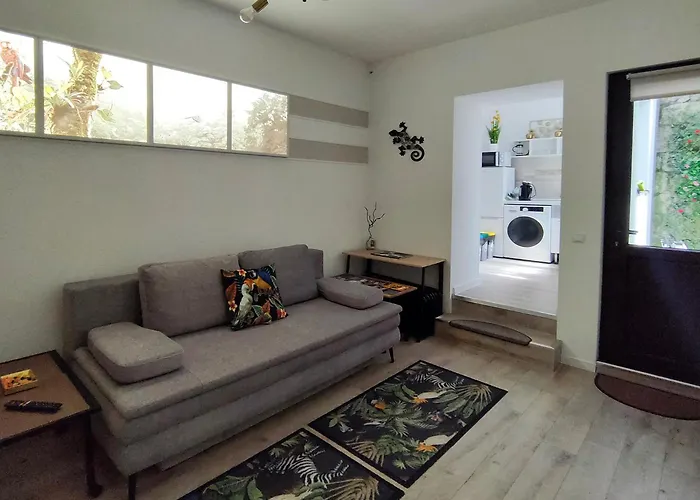 22 Loop Apartment